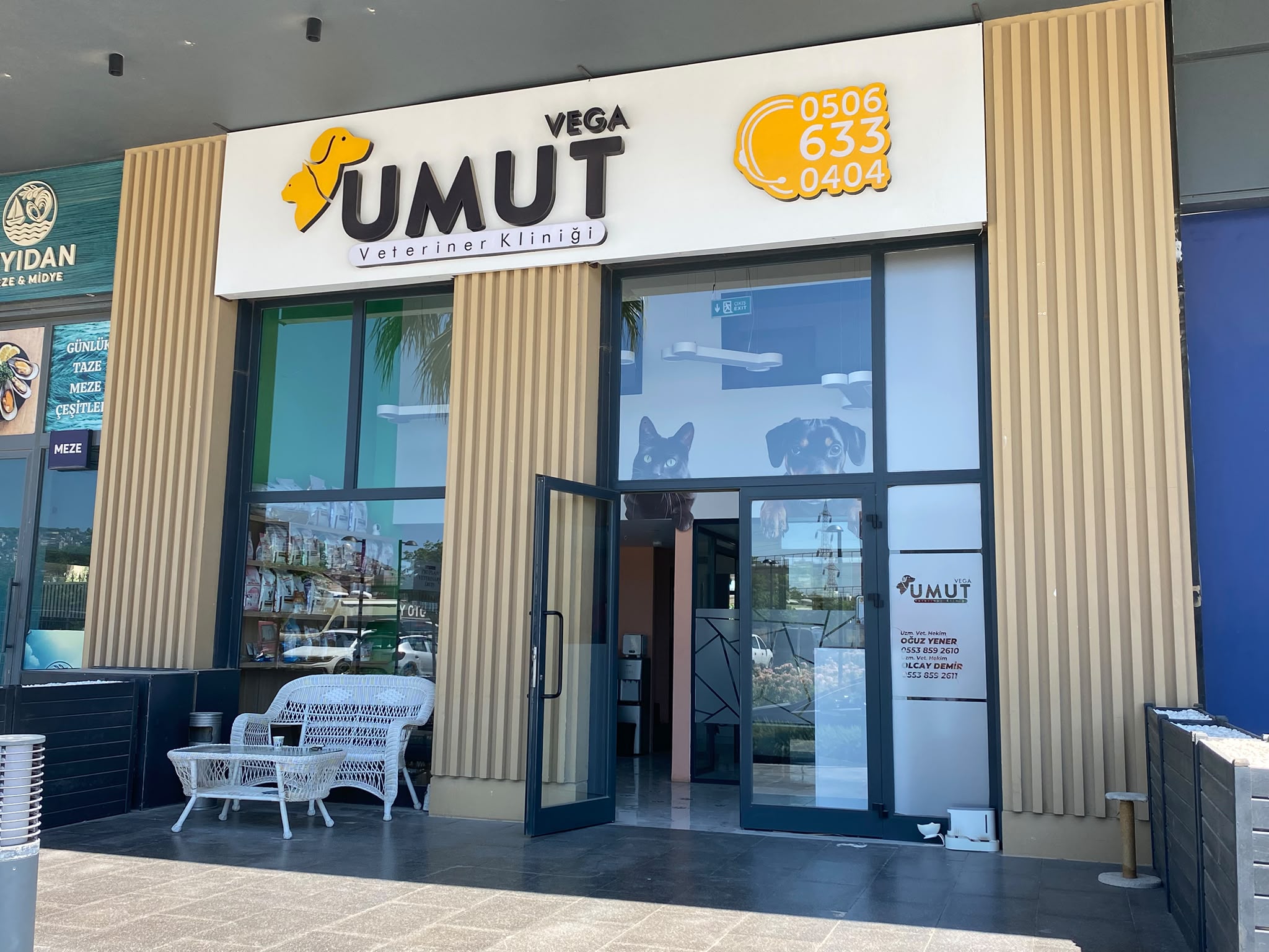 Umut Veteriner Folkart Vega kliniği giriş alanı